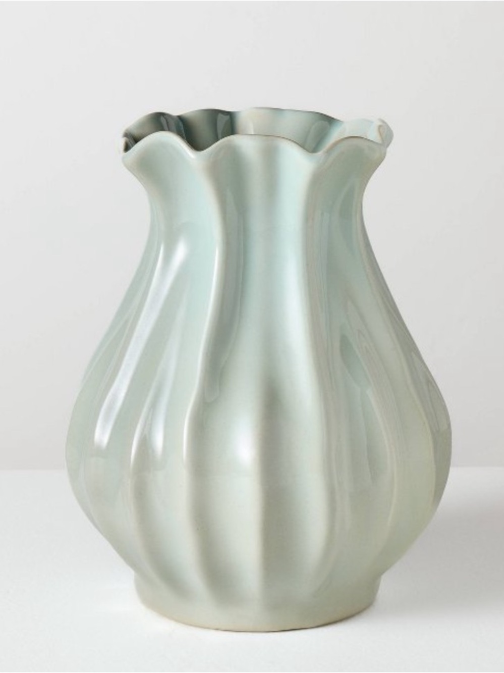 HEARTH & HAND NWT 9" Pleated Ceramic
Decorative Vase Blue